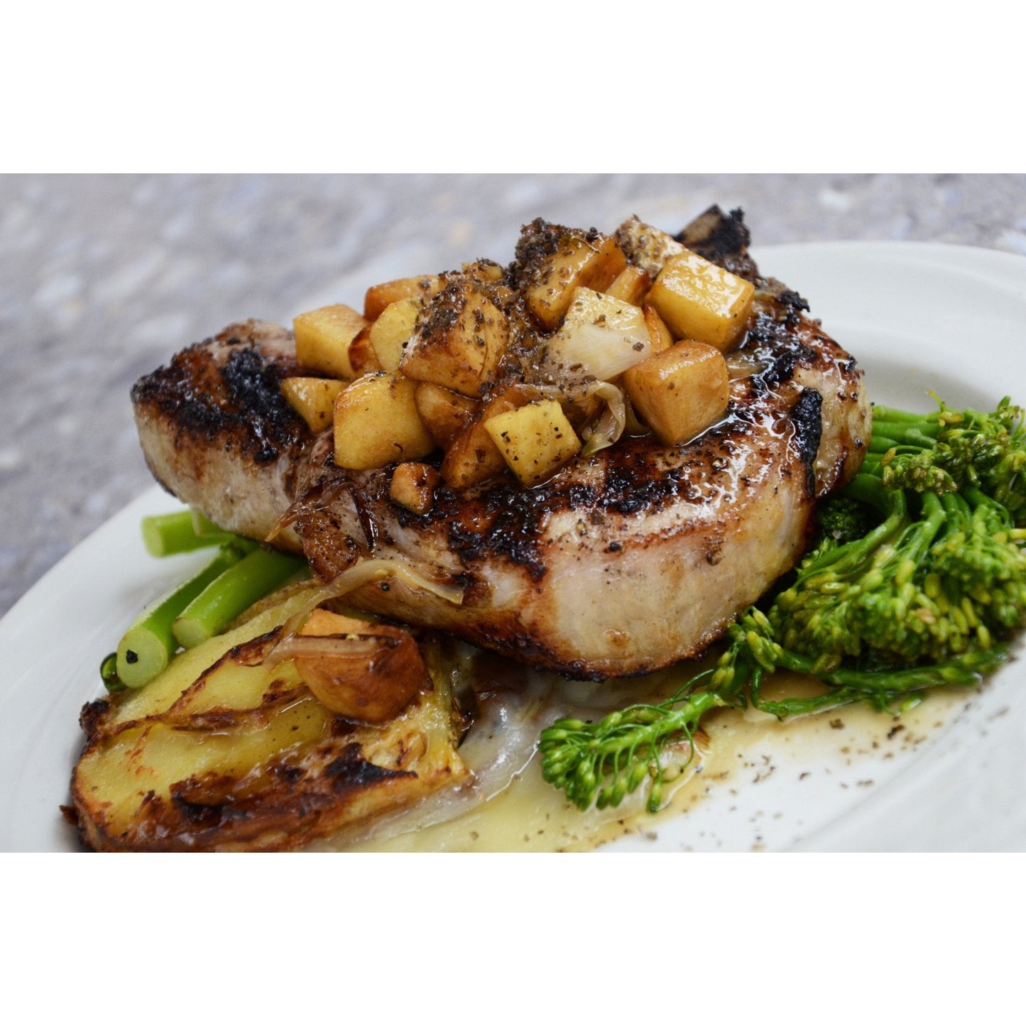 Halsgrat - Freiland Bio Metzger Jäger und Sammler - Freiland Bio Fleisch - Artgerechte Haltung